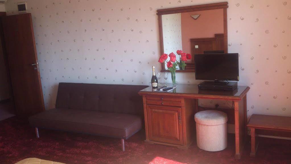 Boliari Hotel Veliko Tarnovo Exterior foto